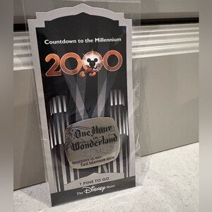 NWT• Disney “Countdown To The Millennium” One Hour In Wonderland Collectible Pin